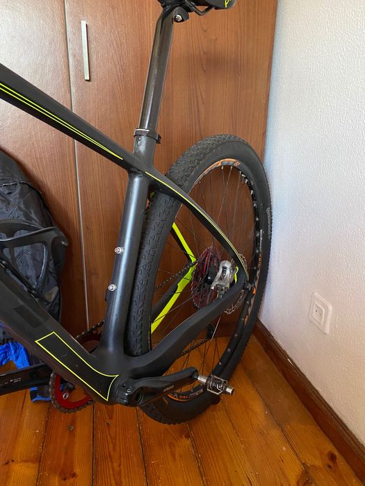 Bicicleta bh carbono bom estado