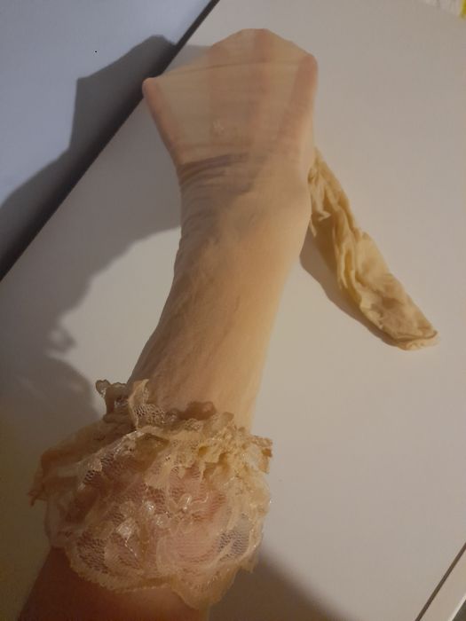 Pończochy cieniutkie cieliste