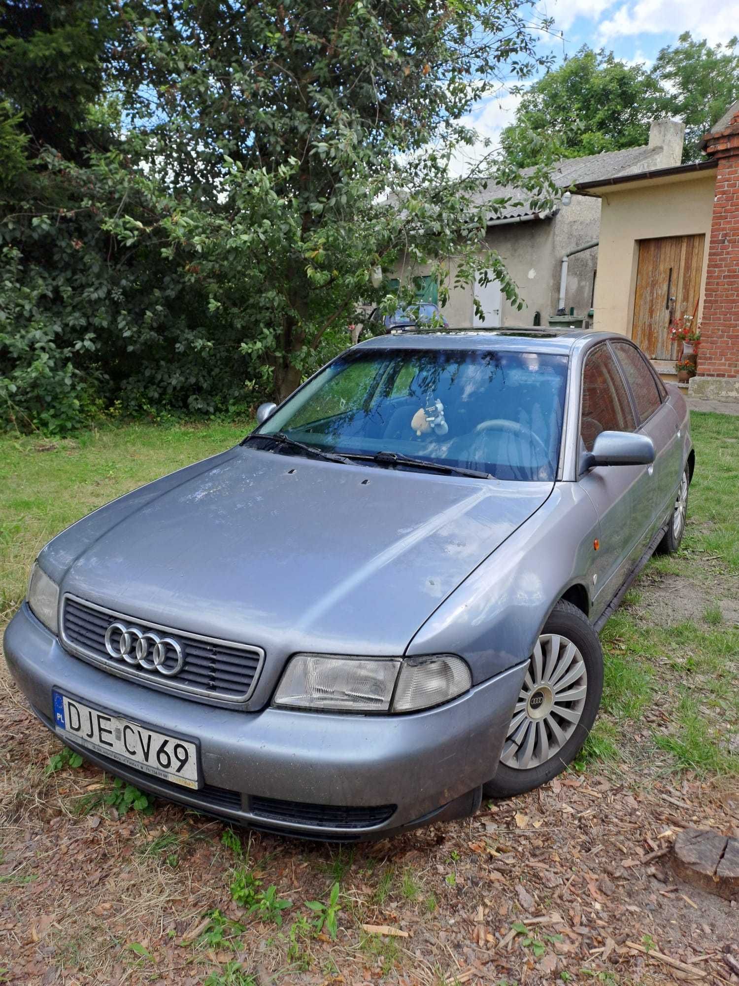 Audi A4/B5 1.8 lpg uszkodzony silnik oc i przegląd ważne