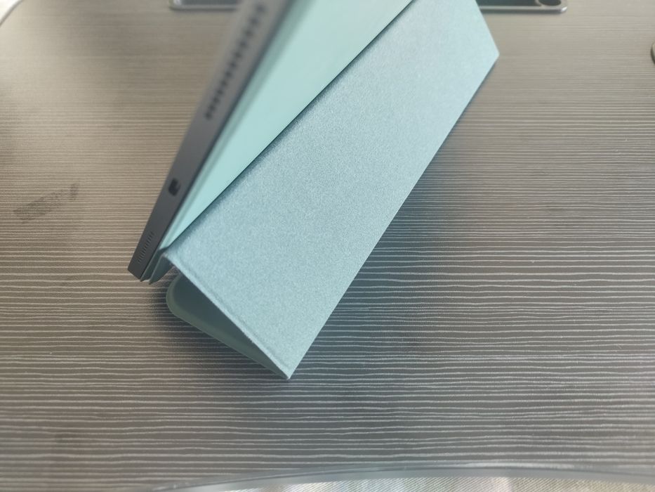 Capa magnética para iPad Air 11″ – como nova