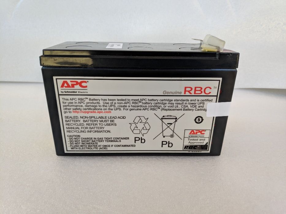 APC Bateria de substituição UPS APC Backup 550VA / 700VA