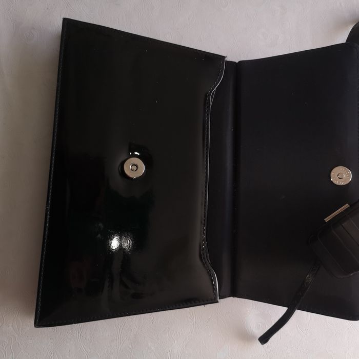 Torebka lakierowana czarna