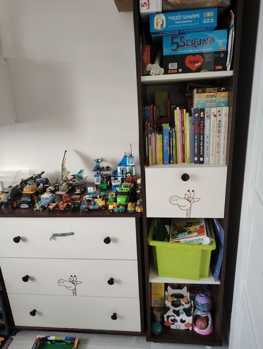 zestaw mebli komoda słupek klupś