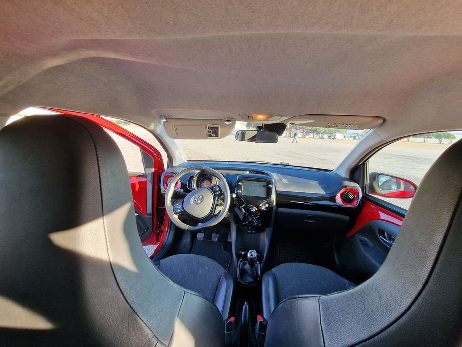 Toyota Aygo Red X-Clusiv Edition