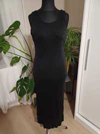 Czarna błyszcząca sukienka