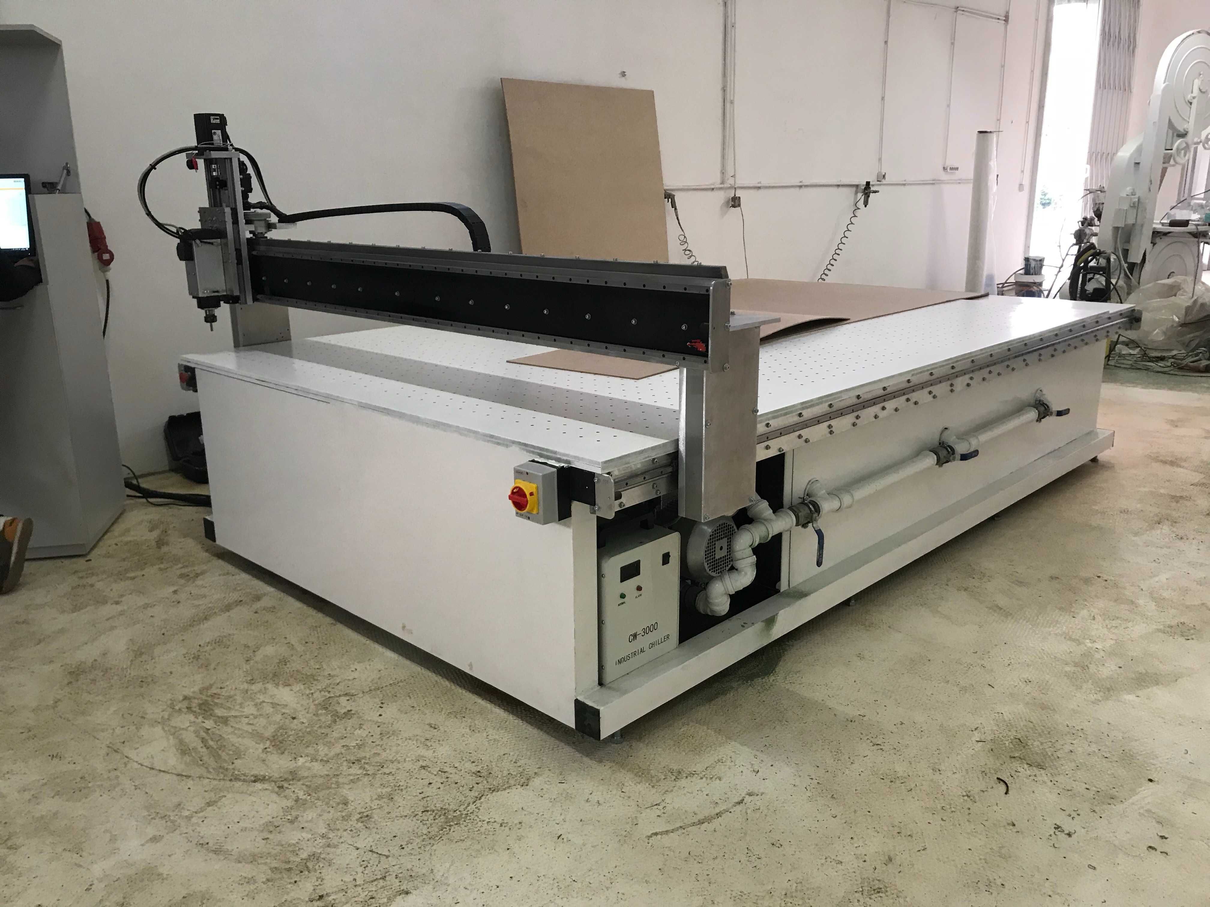 CNC Router\fresa 3000x2100 nova