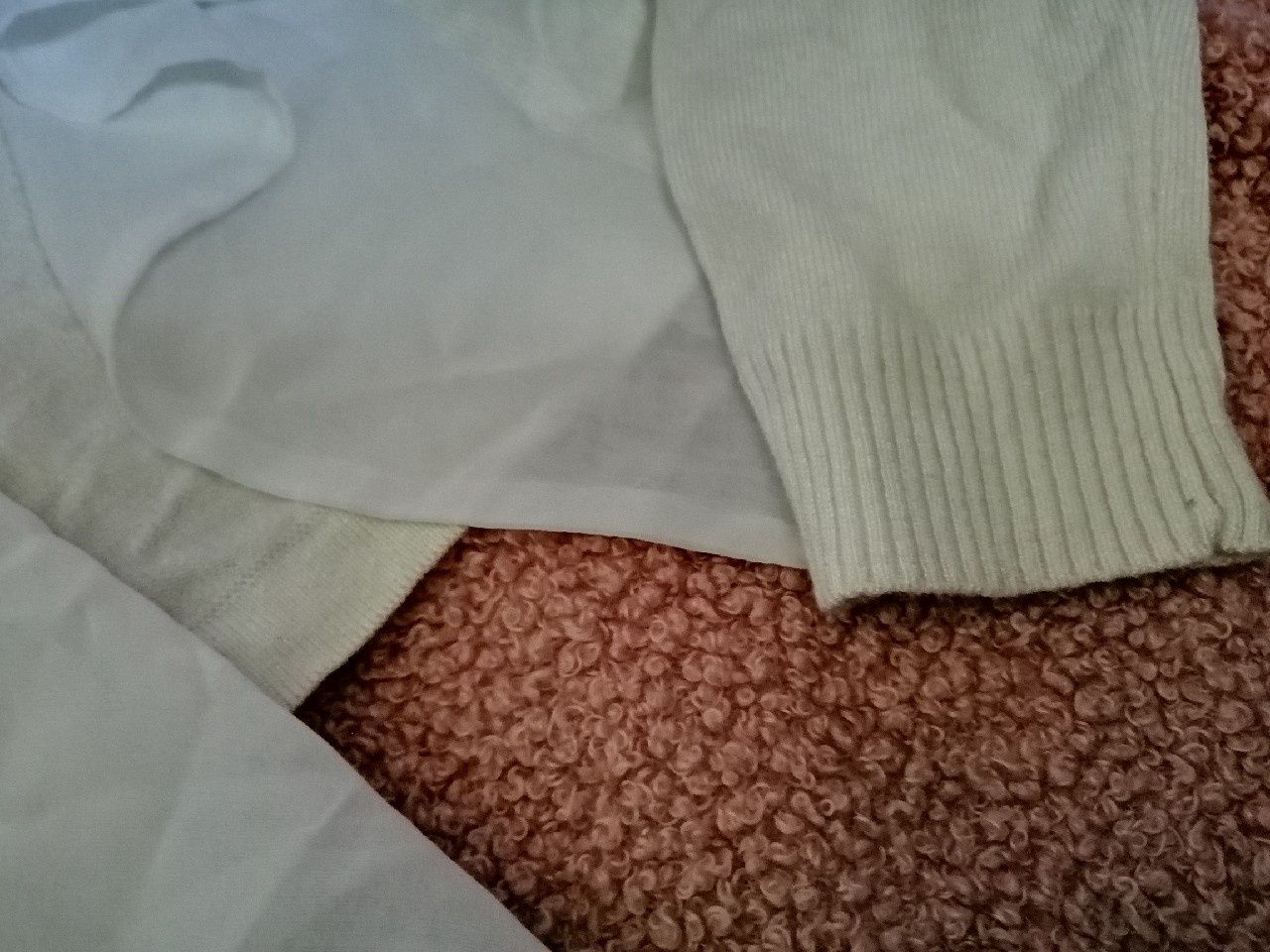 ORSAY krótki sweterek sweter crop narzutka bolerko. Ecru