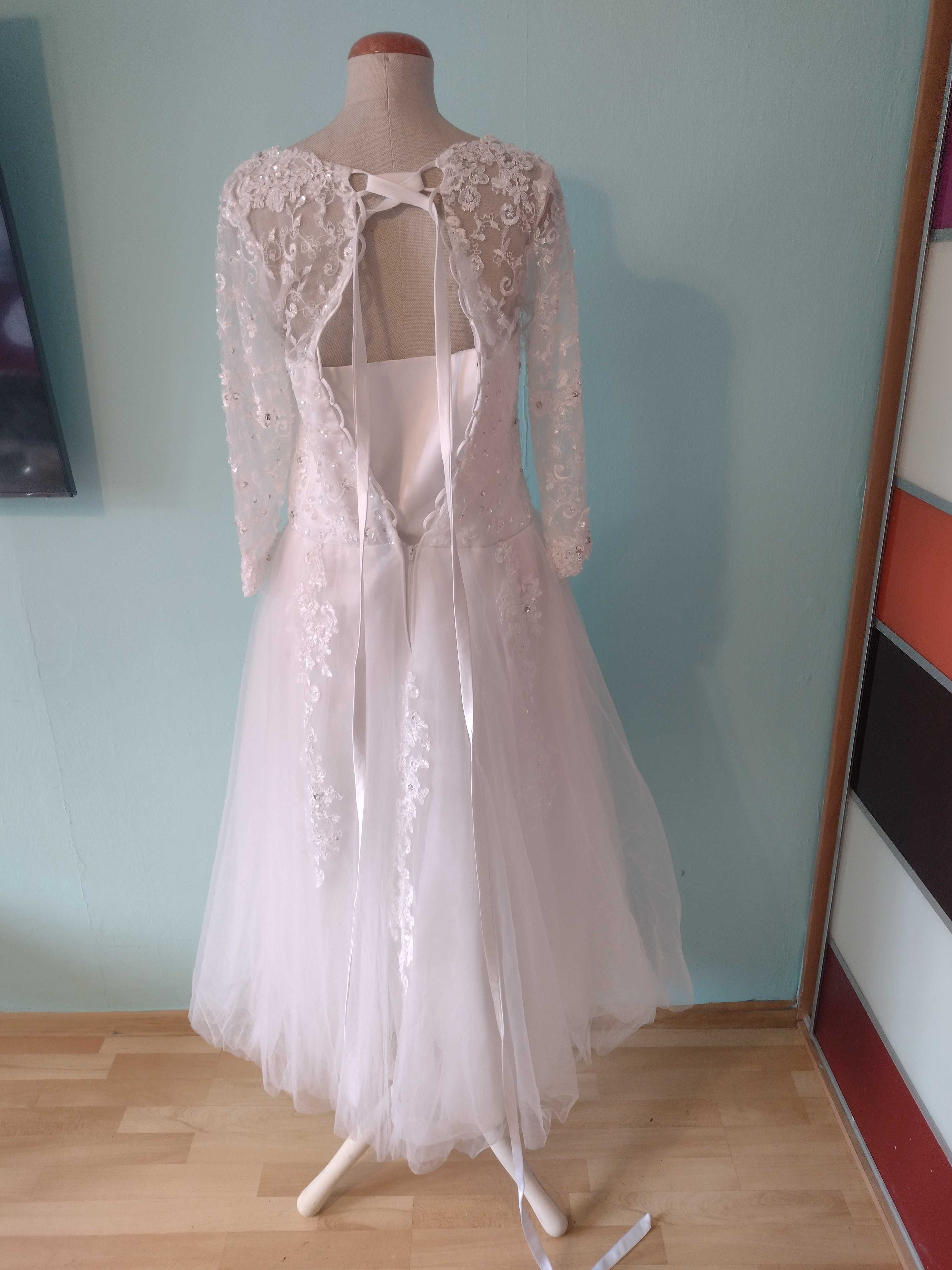 Suknia ślubna biała koronkowa