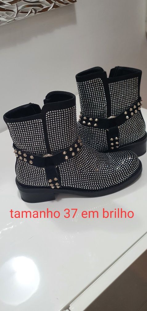 Botas de mulher de cano alto