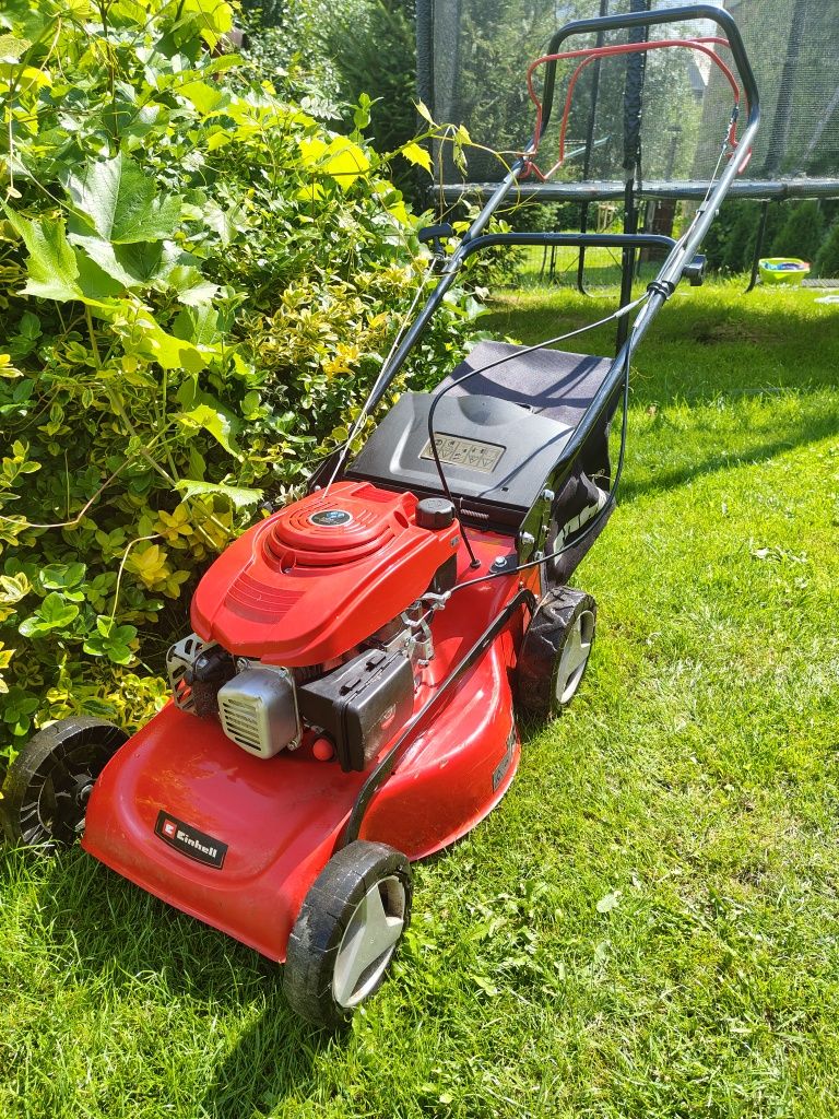 Sprzedam kosiarki spalinowe z koszem i napędem