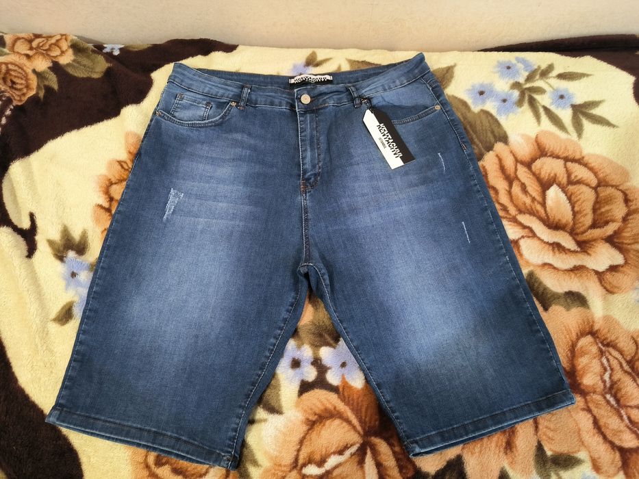 Шорти джинсові подовжені 52 розмір