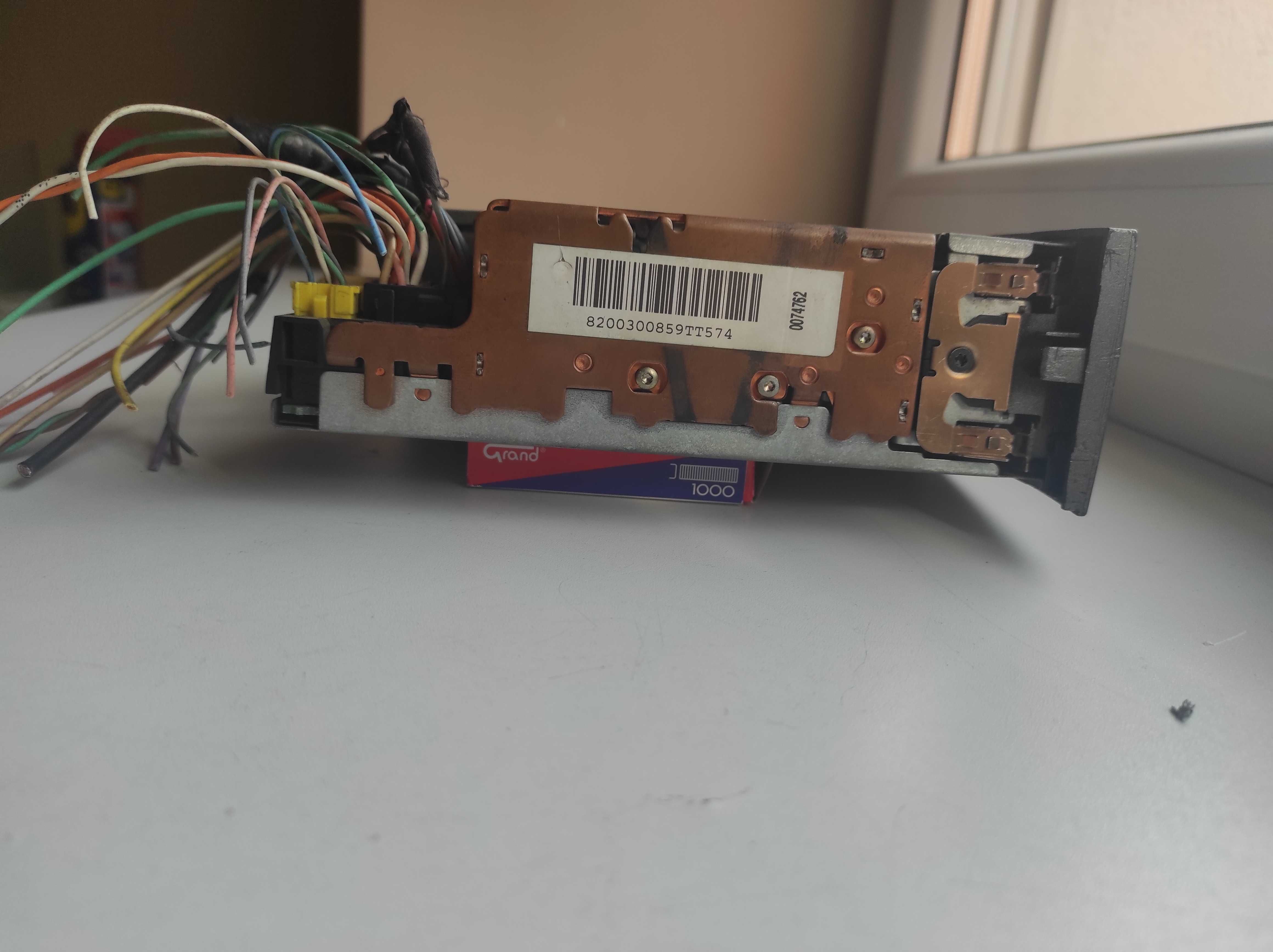 Radio samochodowe CD oryginalne Renault Scenic 2 II Tuner List