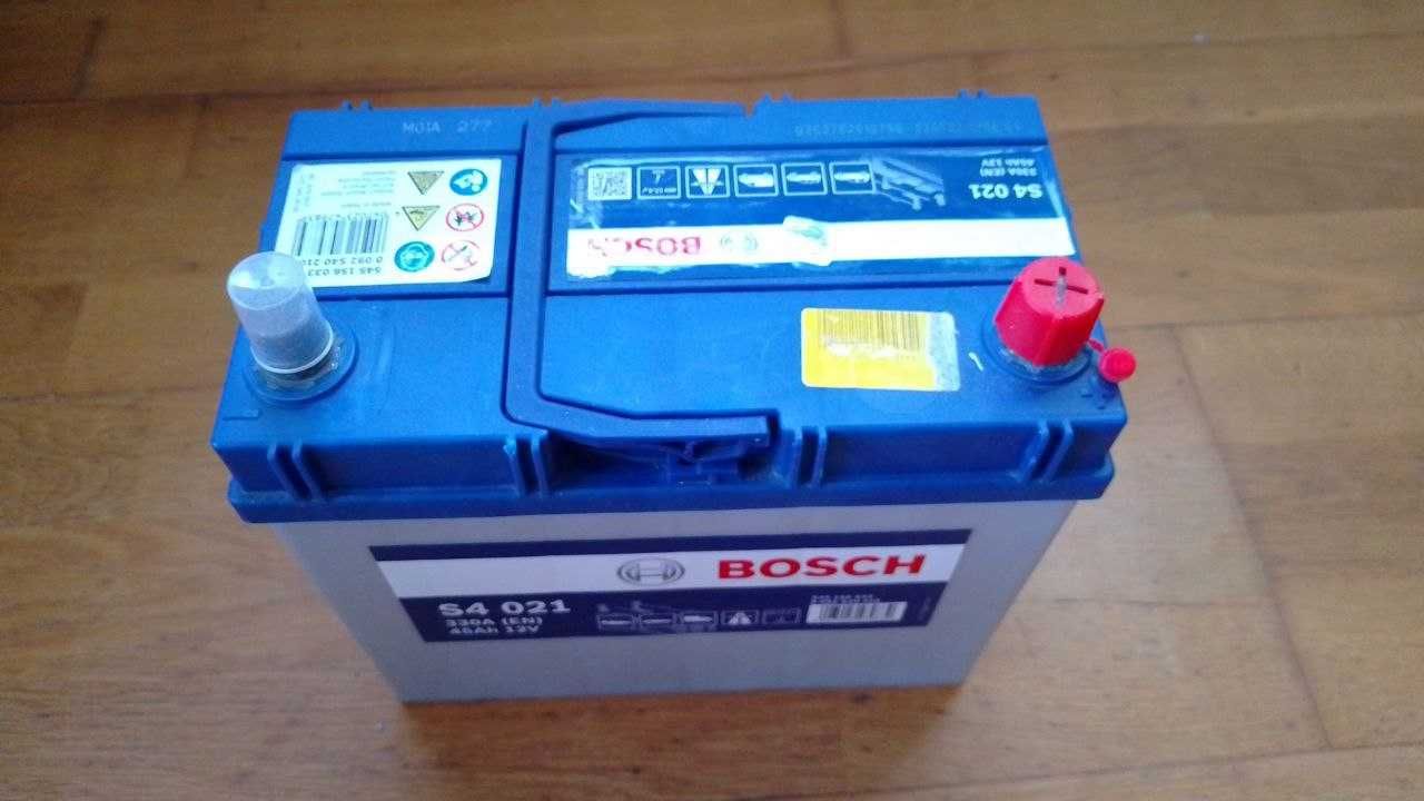 Акумулятор автомобільний Bosch 45А 12v 330A S4 021