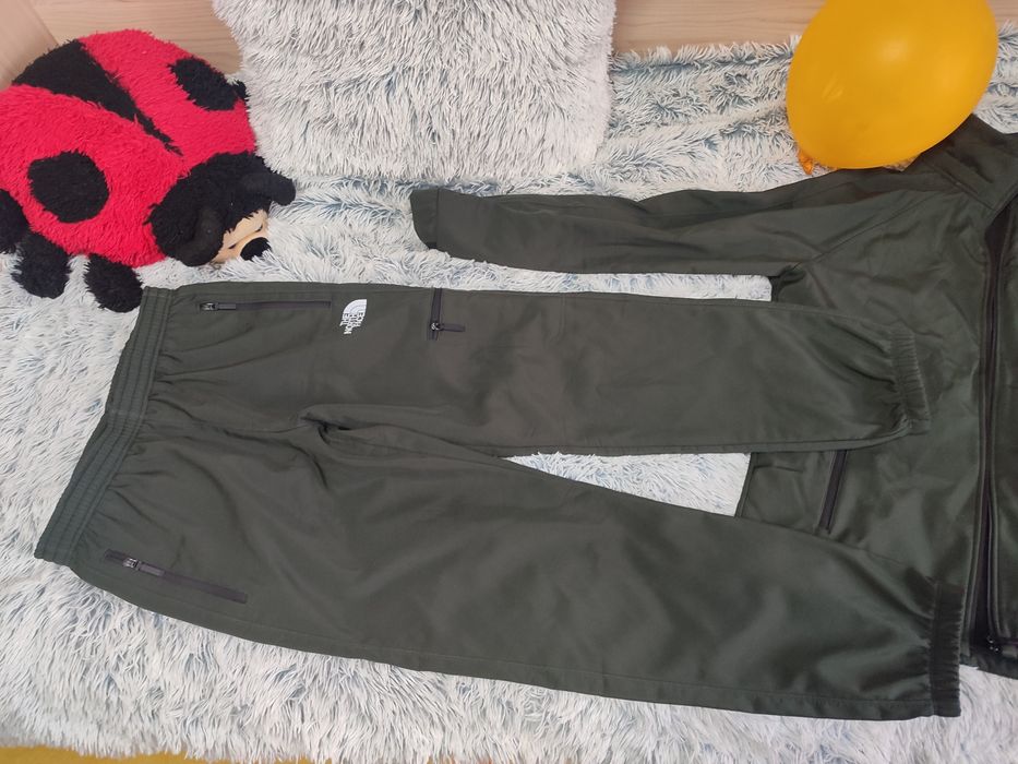 Костюм спортивний