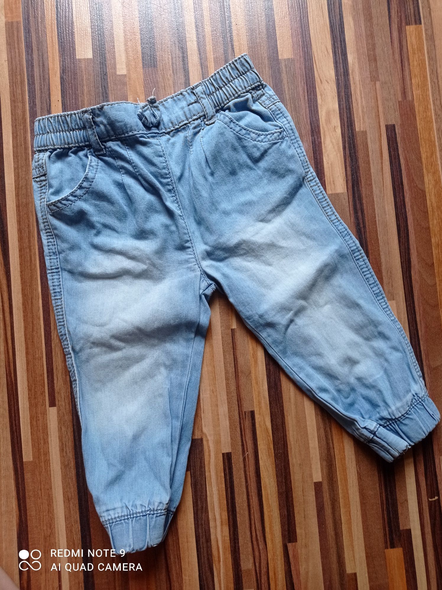 Spodnie jeansowe jeansy rozmiar 74 marki F&f