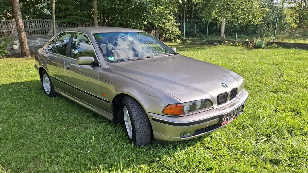 BMW E39 523i 2.5 170Km
