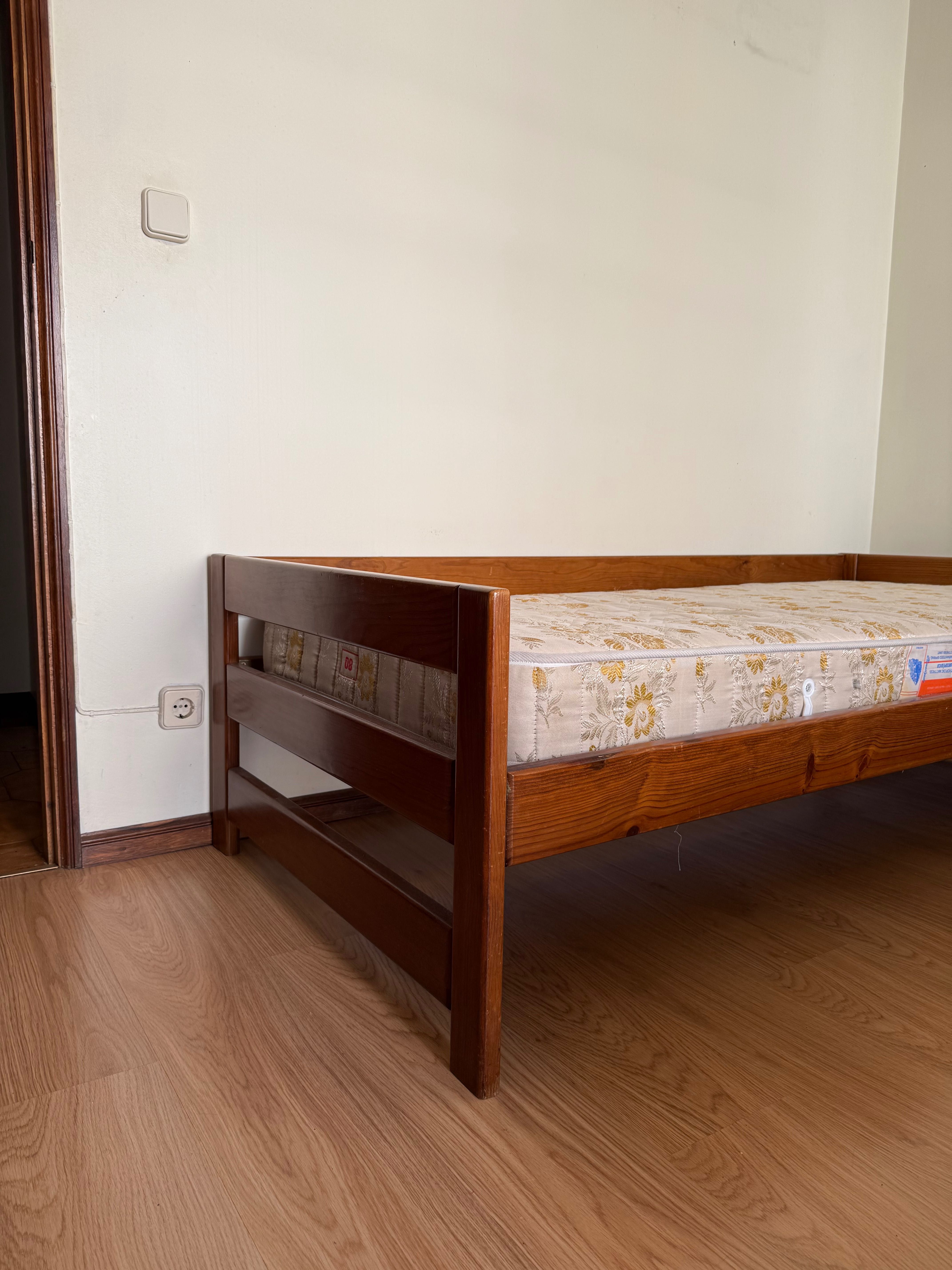 Cama de solteiro