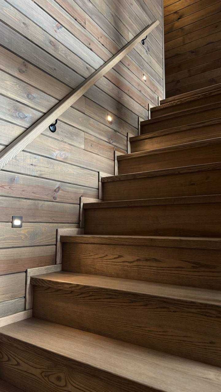Будинок A-frame з ділянкою, терасами та ремонтом — без комісії