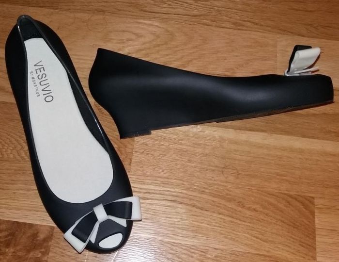 Gumowe czarne sandały typu meliski