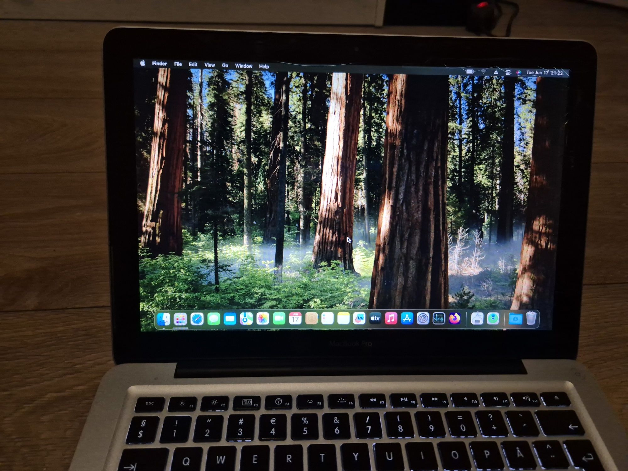 Macbook Pro 13" i5 | 8GB RAM | 120GB SSD | Nowa bateria i zasilacz