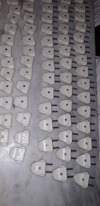 Lote de Material Eléctrico Novo