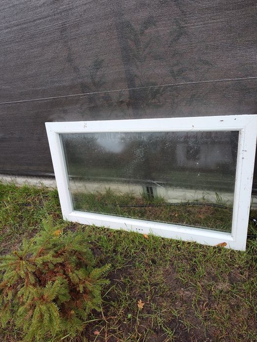 Okazja tylko do środy Okno trzy szybowe 135cm na 82cm