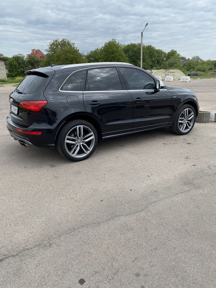 Audi SQ 5.   354 hp. Q5