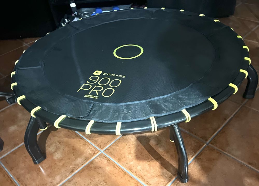 Trampolim como novo
