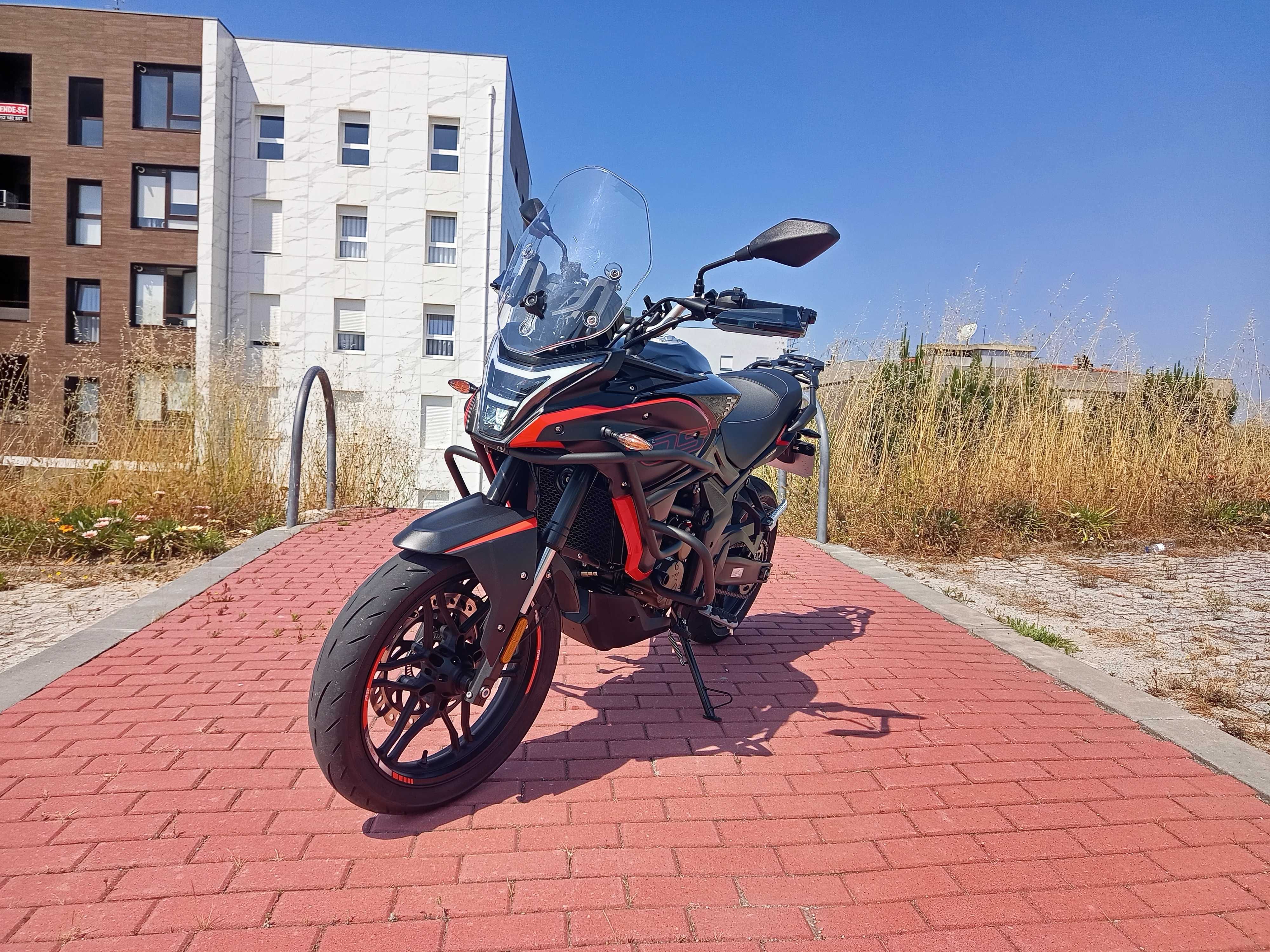 Moto Voge 300 DS (excelente estado)