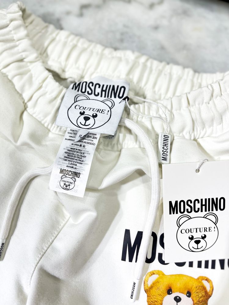 Жіночі Шорти у стилі Moschino Москино