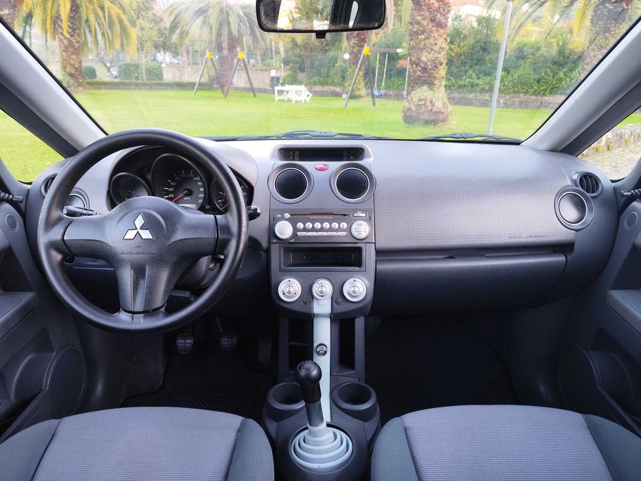 Mitsubishi Colt 1.1 - Revisão Feita - A/C Carregado - Selo Barato