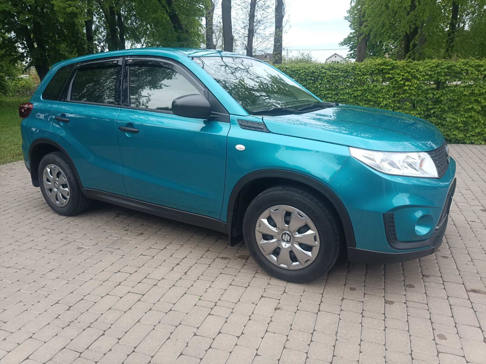 Продам офіційну Suzuki Vitara АВТОМАТ