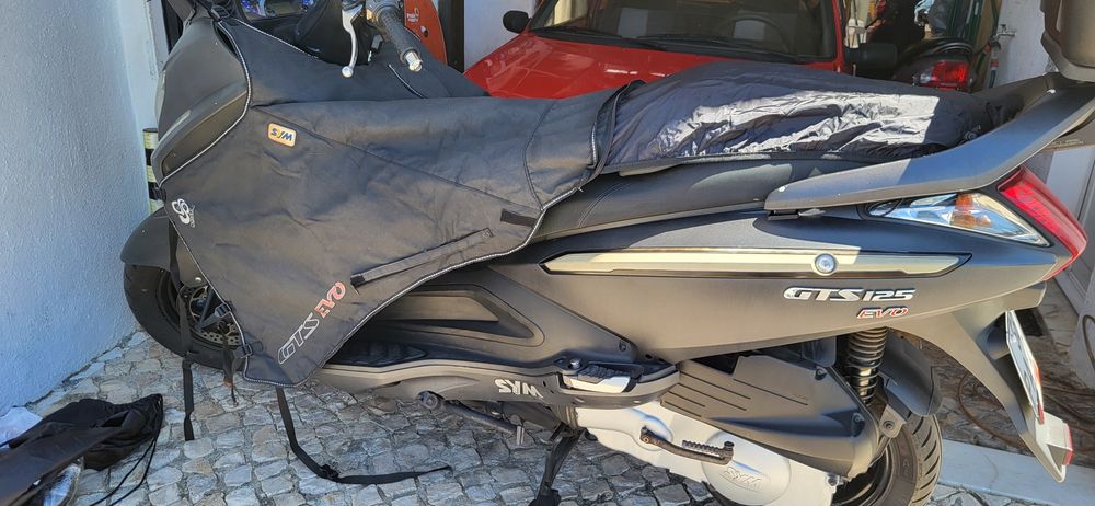Capa Sym 125 evo Gts