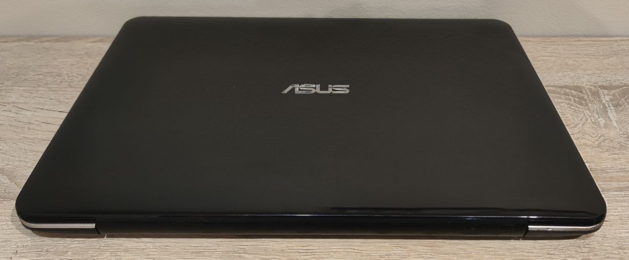 Laptop Asus X555L i7 8gb ddr3 ssd ocz 240gb gForce 820M