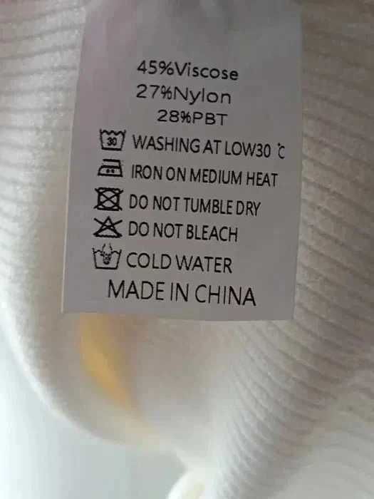 Sweter damski z golfem XL.