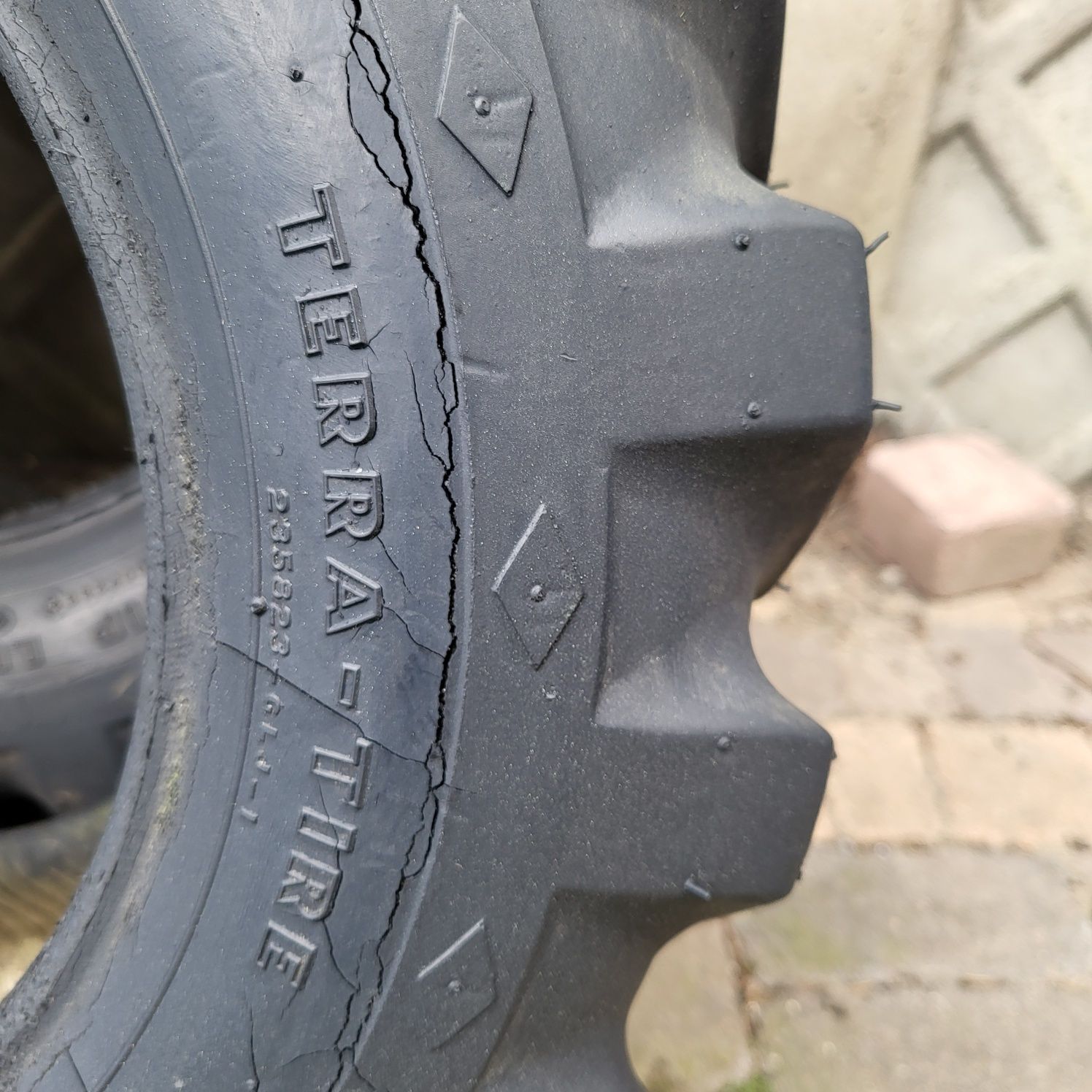 Opona 23x8.50-12 Good Year Terra Tire