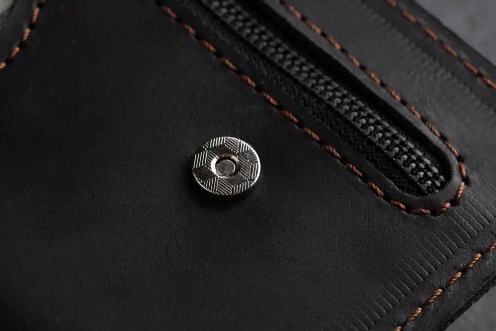 Чоловічий гаманець з натуральної шкіри з монетницею Hudson BLK чорний