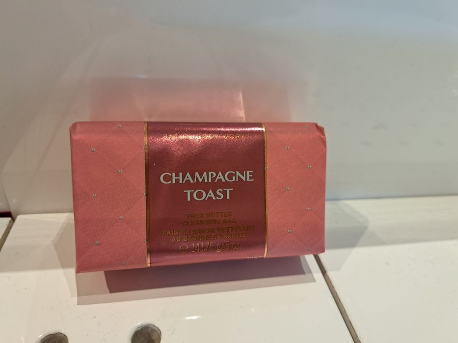 Bath and Body Works,  Champagne Toast,  mydło do rąk
