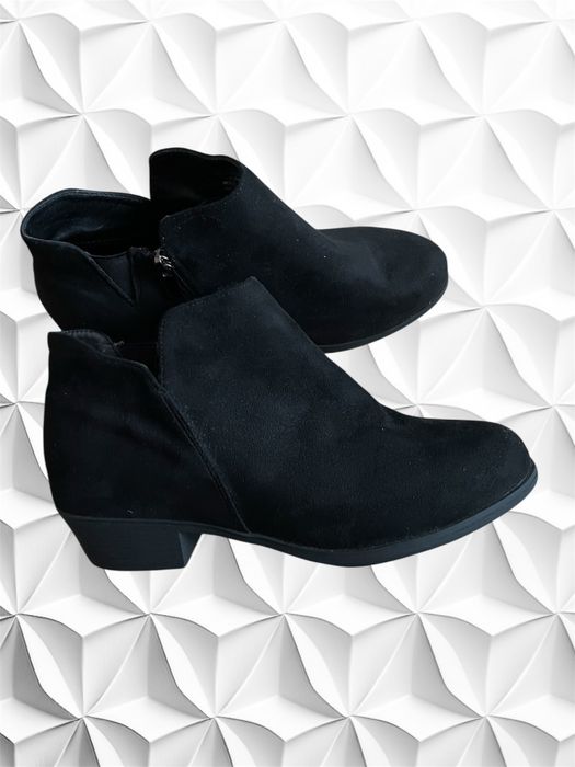 Ботинки новые 43р.