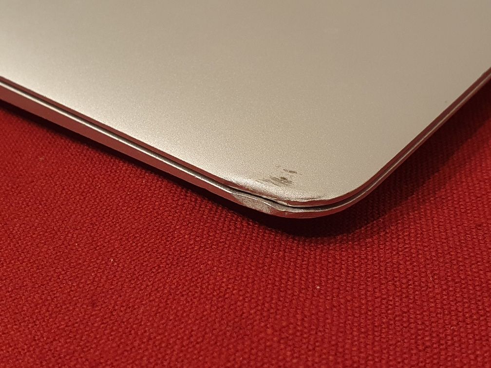 Macbook Air 11 cali mid2013, 128GB, i5, 4GB RAM sprawny