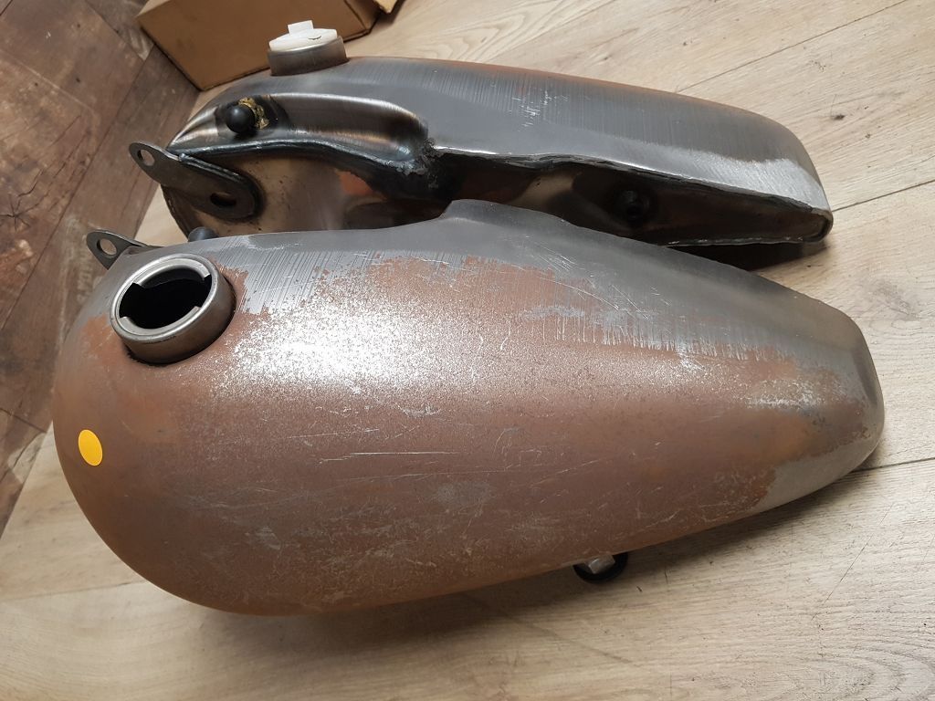 Zbiornik paliwa Zodiac Fat Bob 61218-67 Harley Davidson BigTwin