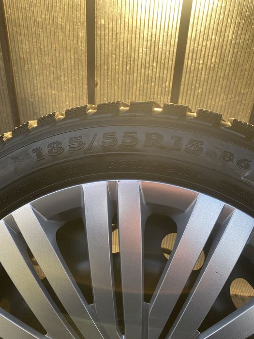 Зимняя резина Nokian 185/55 r15 + диски 4/108 + колпаки Ford ОРИГИНАЛ