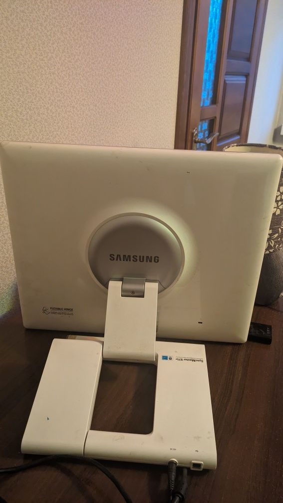 Монітор Samsung 971p + перехідник hdmi - vga