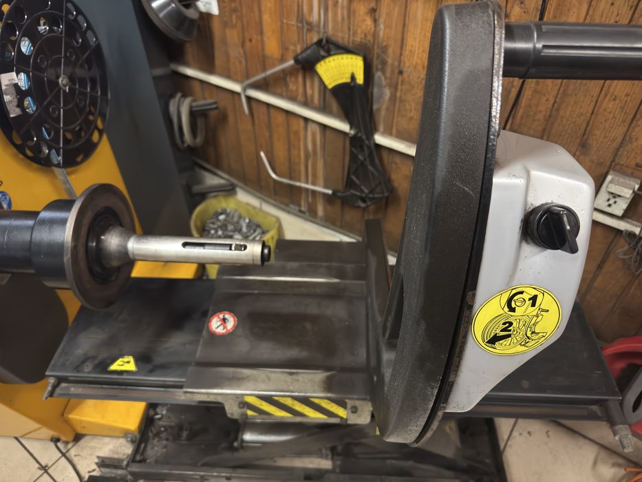 Maszyny do zakladu wulkanizacyjnego klasy premium. W super stanie