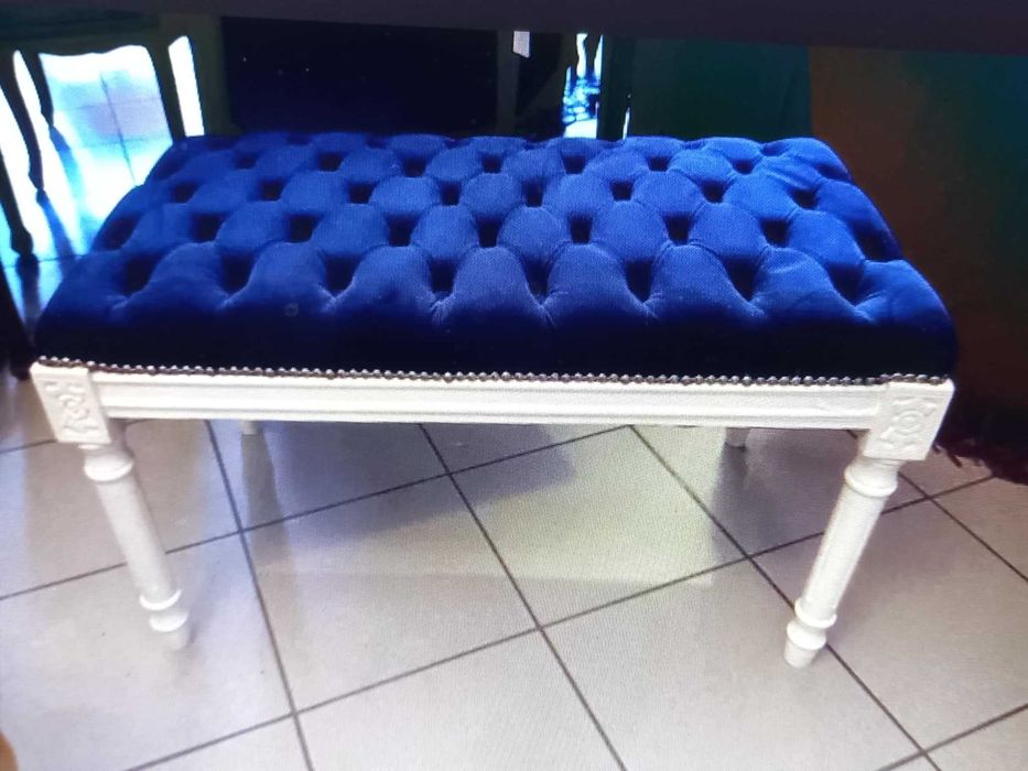 Taboret do sypialni