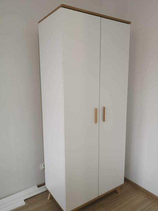 Szafa wolnostojąca - nigdy nie była używana