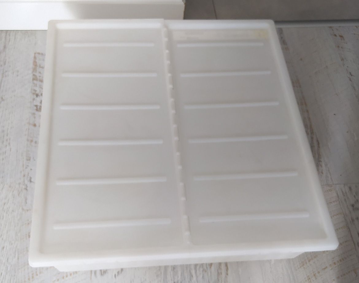 3 kontenery pod łóżko ikea