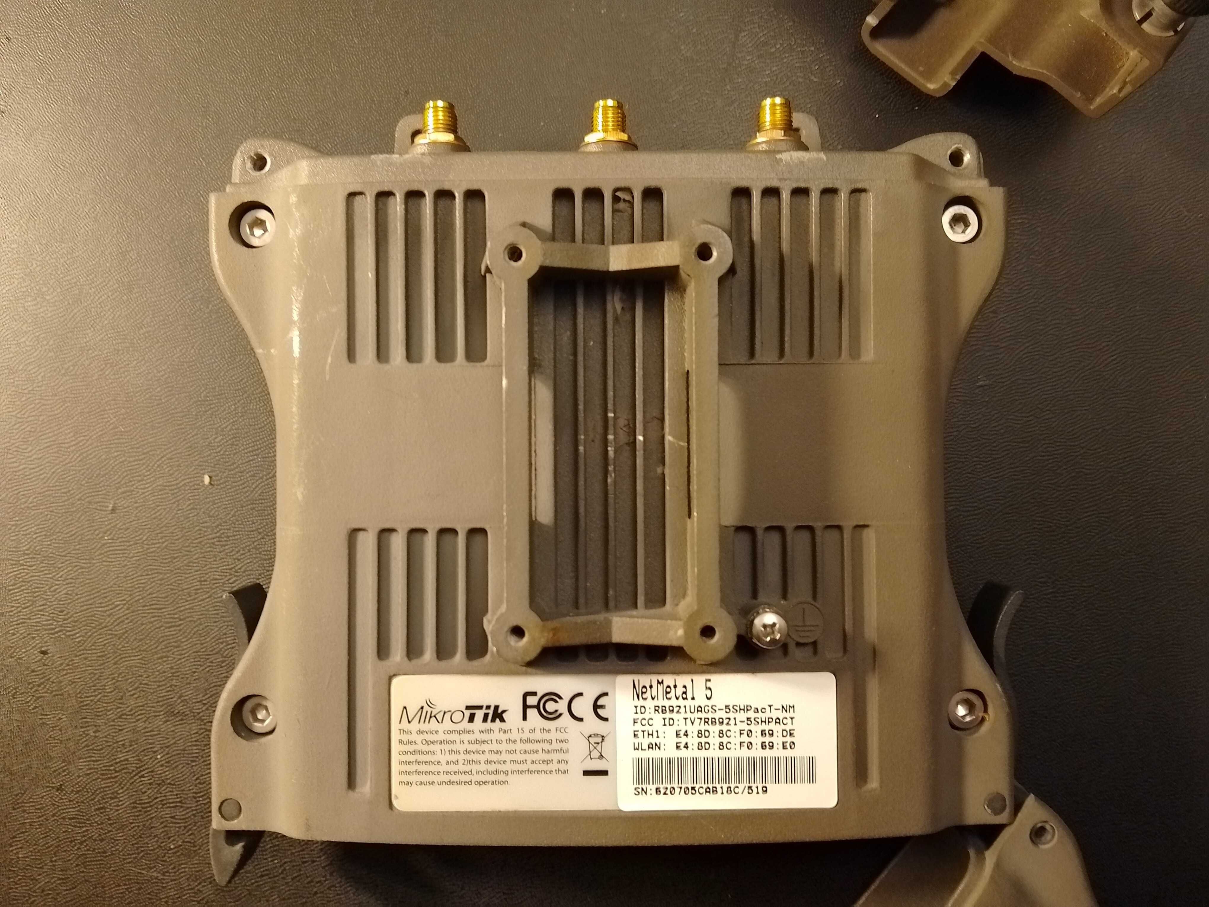 Mikrotik NetMetal 5 triple RB921UAGS-5SHPacT-NM WiFi AC 33 дБм 2000мВт