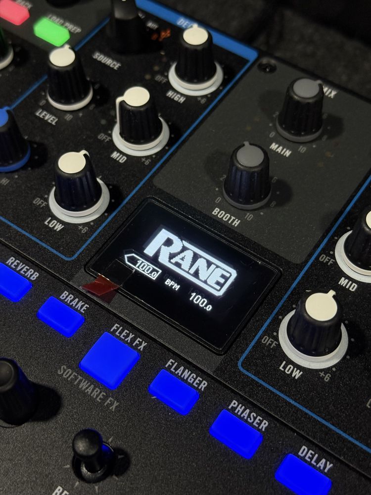 Conjunto DJ - Rane Twelve MKII + RANE Seventy