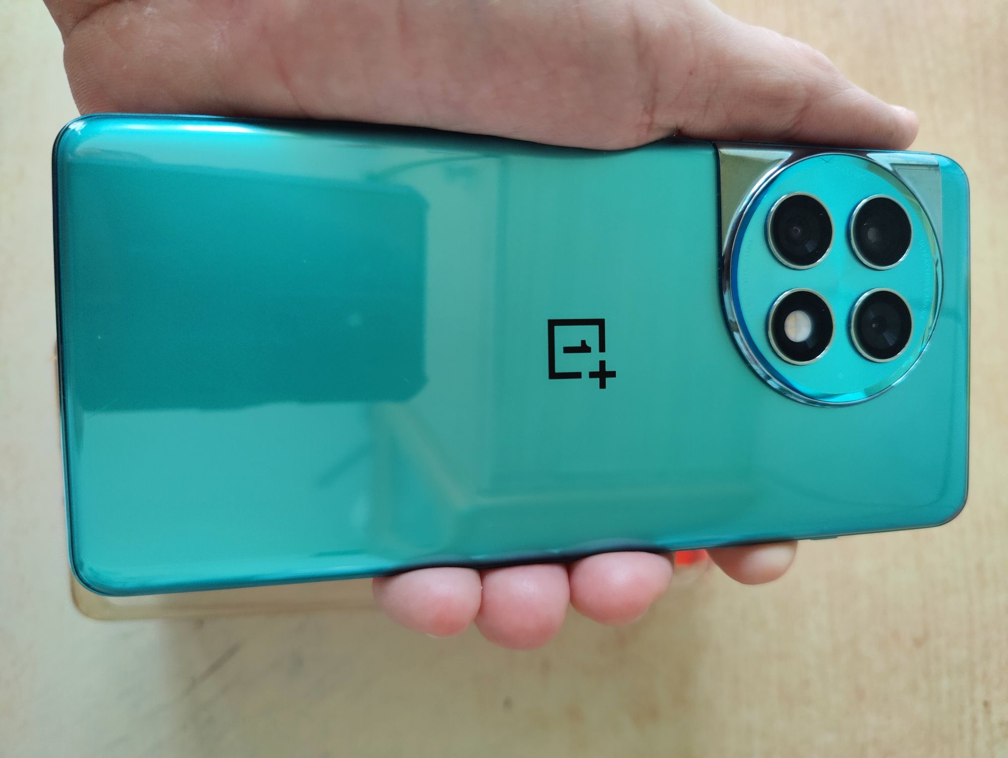 Sprzedam smartfon Oneplus 11( Ace 2 pro) 12/256. Stan BDB